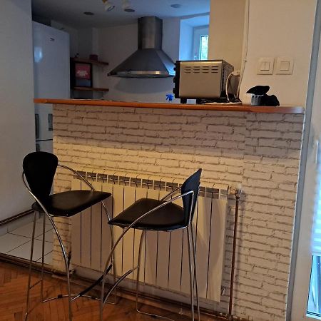 Downtown Apartment Piata Romana Boekarest Buitenkant foto