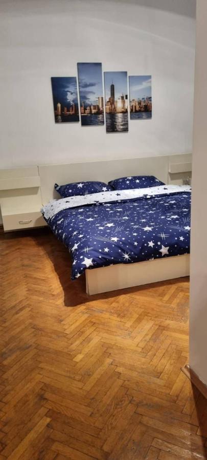 Downtown Apartment Piata Romana Boekarest Buitenkant foto