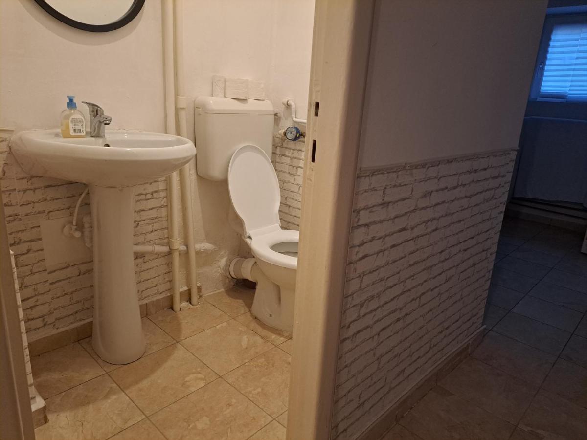Downtown Apartment Piata Romana Boekarest Buitenkant foto