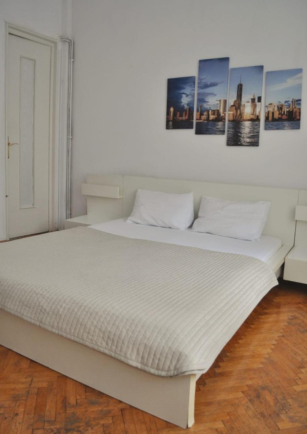 Downtown Apartment Piata Romana Boekarest Buitenkant foto